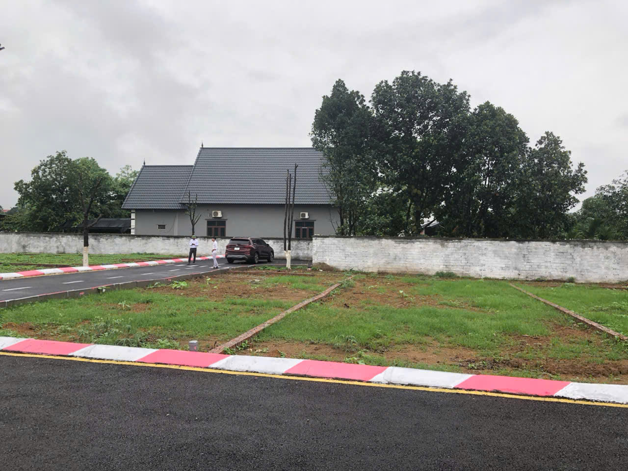 Đất nền Láng Hòa Lạc 100m2 giá 2.4 tỷ – đường ô tô, gần trường học và khu dân cư ổn định  Nguyễn - Ảnh 3